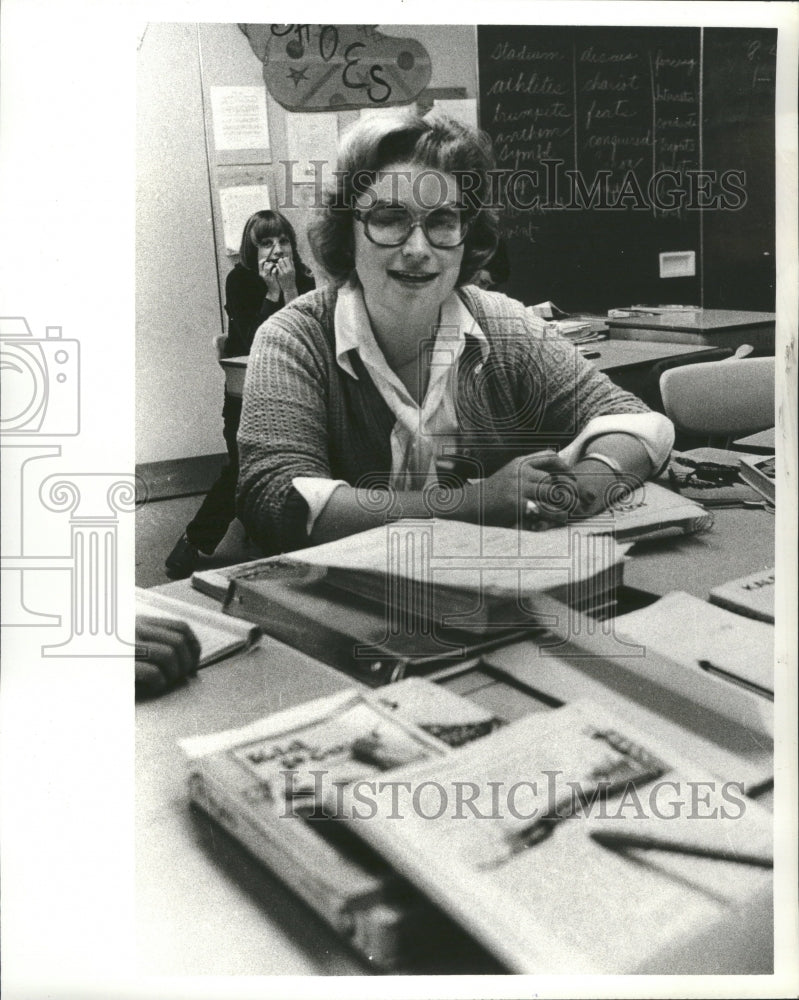 1980 Education Teacher Tutor Way Occupation - Historic Images