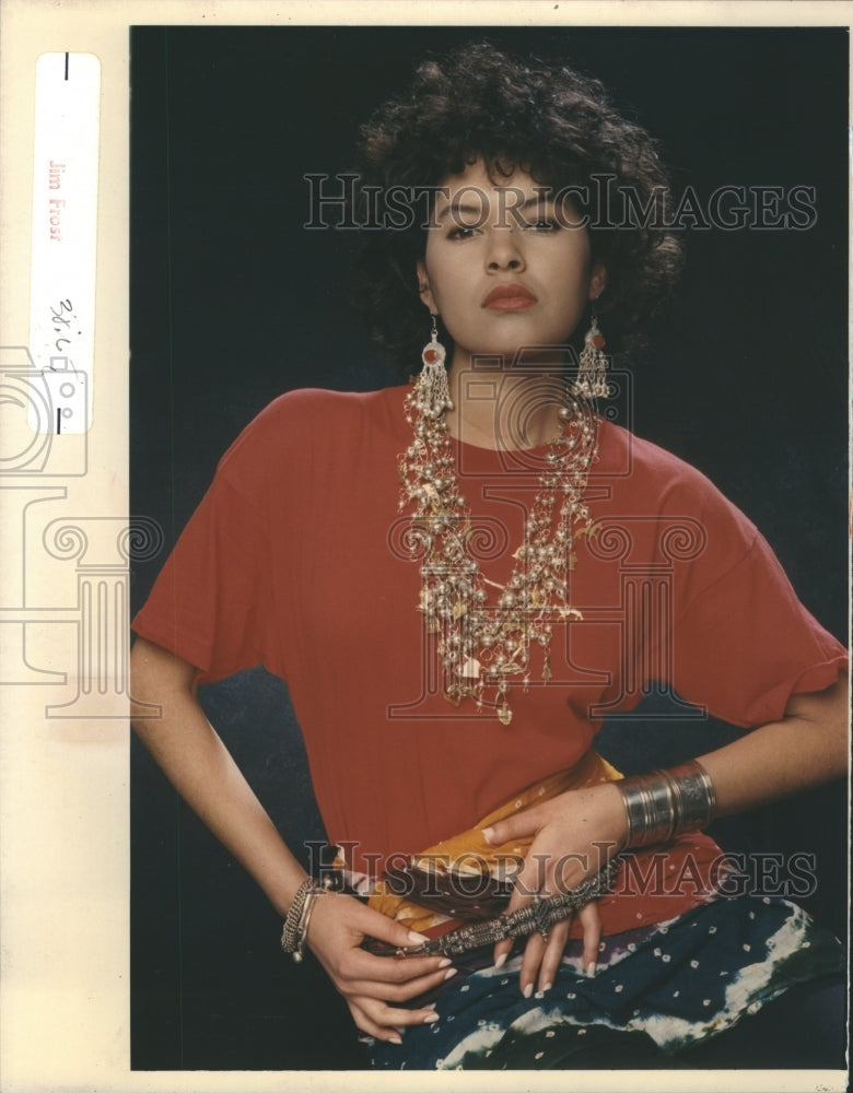 1989 Silver Belt Necklace Jean Oliver - Historic Images