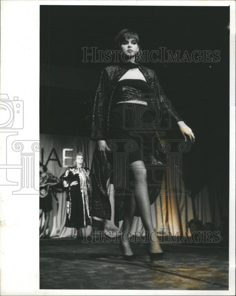 1981  Limelight Fall Fashion Kanae Bob - Historic Images