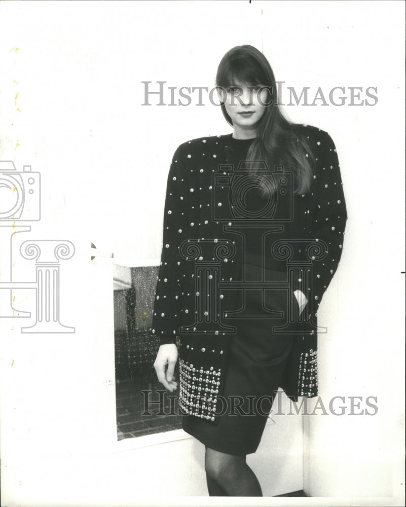 1987 Fashion Woman - Historic Images