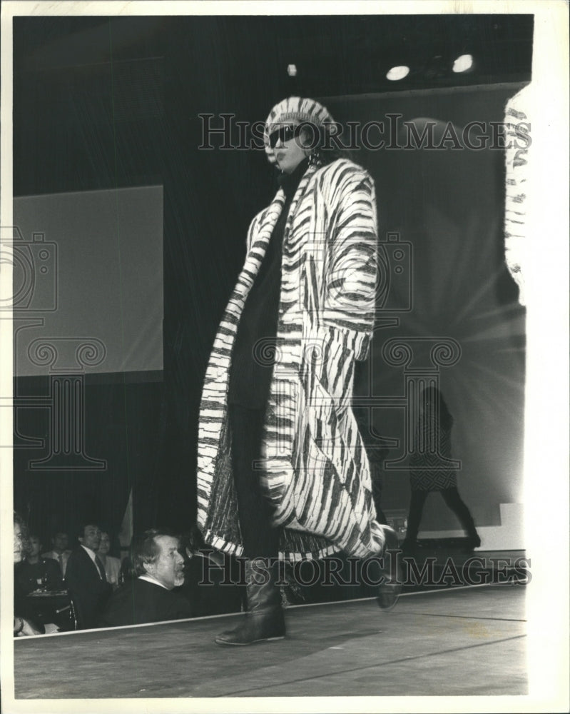 1980 Wool-stripped News Sports Fashion Food - Historic Images