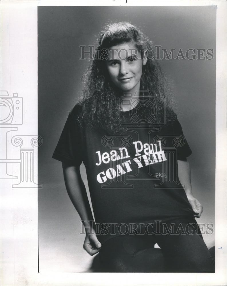 1989 Fashion items T-shirts - Historic Images