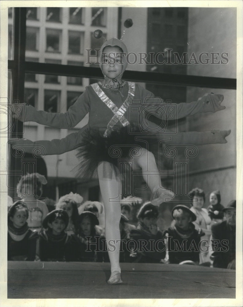 1987 Dance Form Body Expression Performance - Historic Images