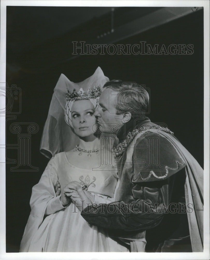  Jill Dixon and Robert Hardy Shakespeare - Historic Images