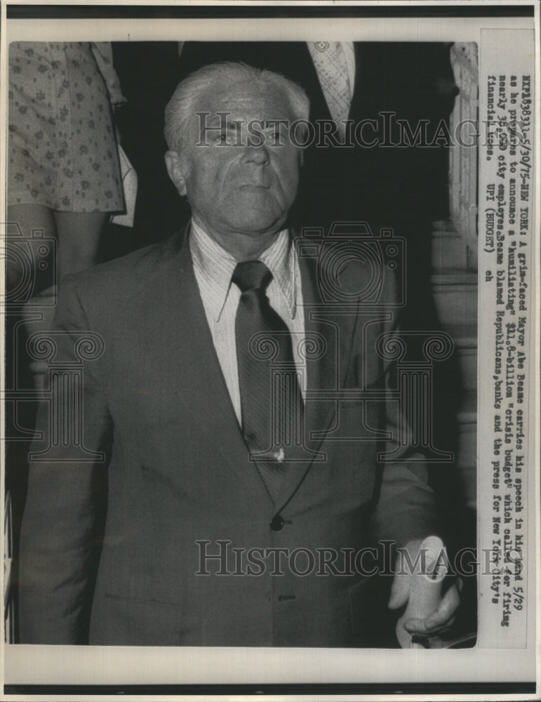 1975 Mayor Abe Beame on his budget talk - Historic Images