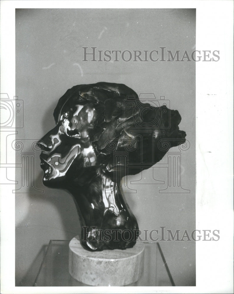 1988 Profile of Sculpture of Woman - Historic Images