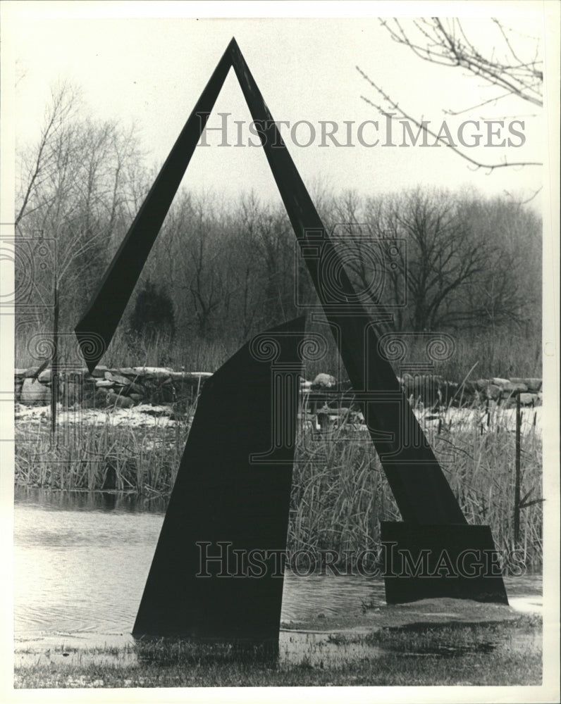 1986 David Barr&#39;s &quot;Narcissus&quot; - Historic Images