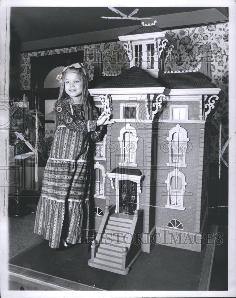 1970 Press Photo Doll Home - Historic Images