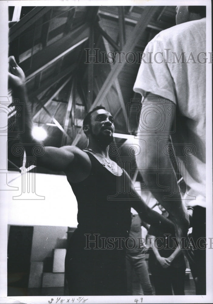 1966 Jeff Henry choreographer - Historic Images