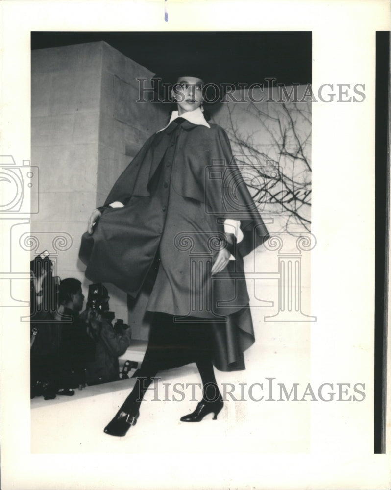 1988 Press Photo Karl Lagerfeld fashion for women - Historic Images