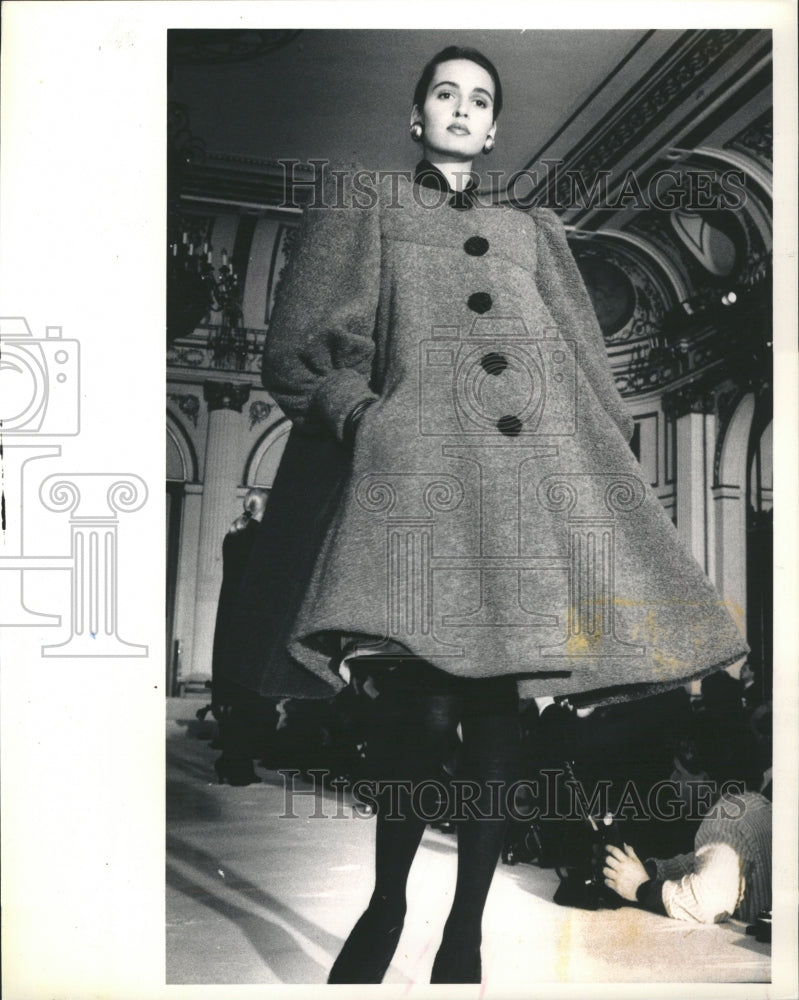 1988 Herrera Fall Coat Womens Runway Model - Historic Images