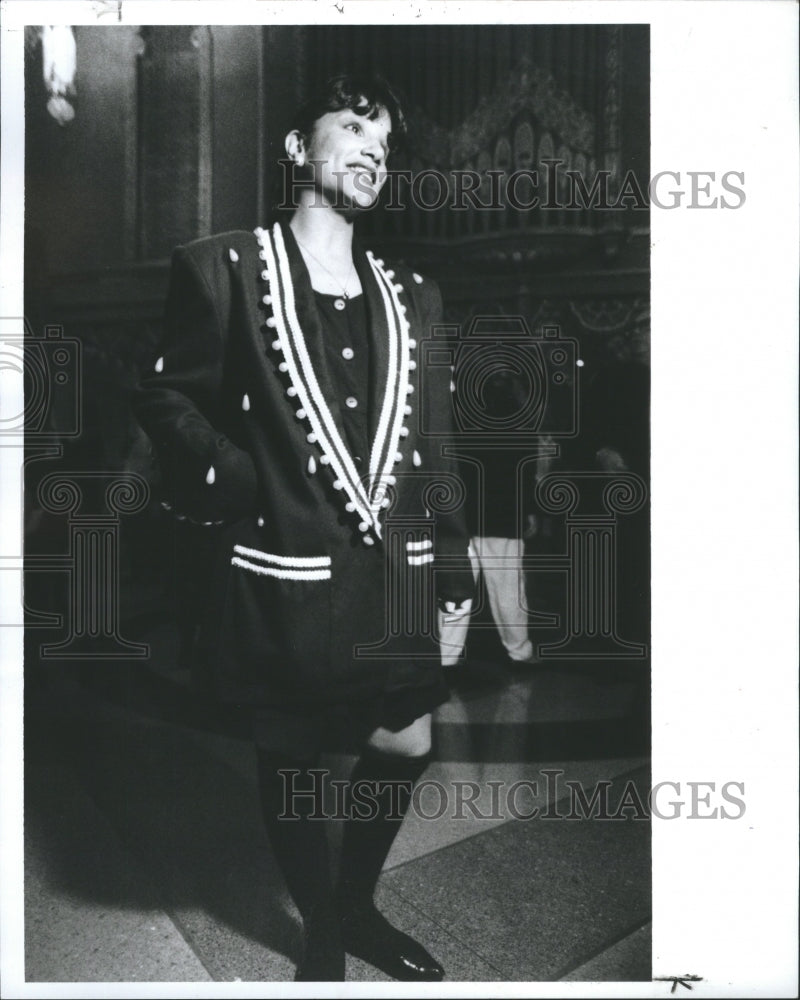 1991 Lisa Goich Comedian Premiere Fashion - Historic Images