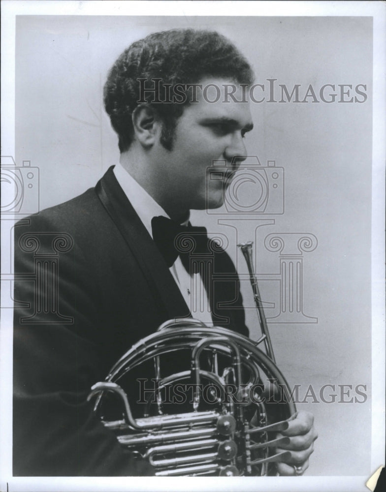 1980 Peter Gordon Brass Musician Tuba - Historic Images