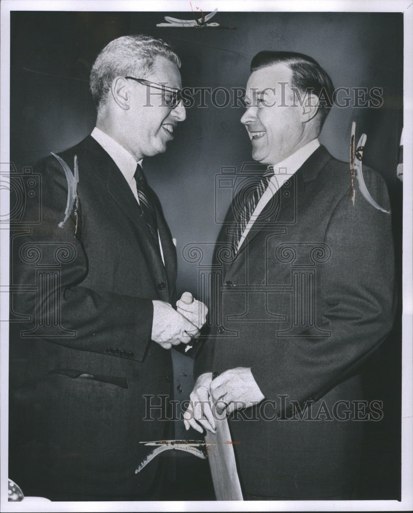 1961 Arthur Joseph Goldberg shakes hand  - Historic Images