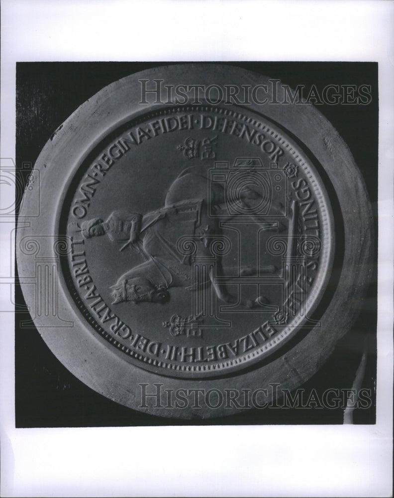 1952 Coronation Commemorative Crown Piece  - Historic Images