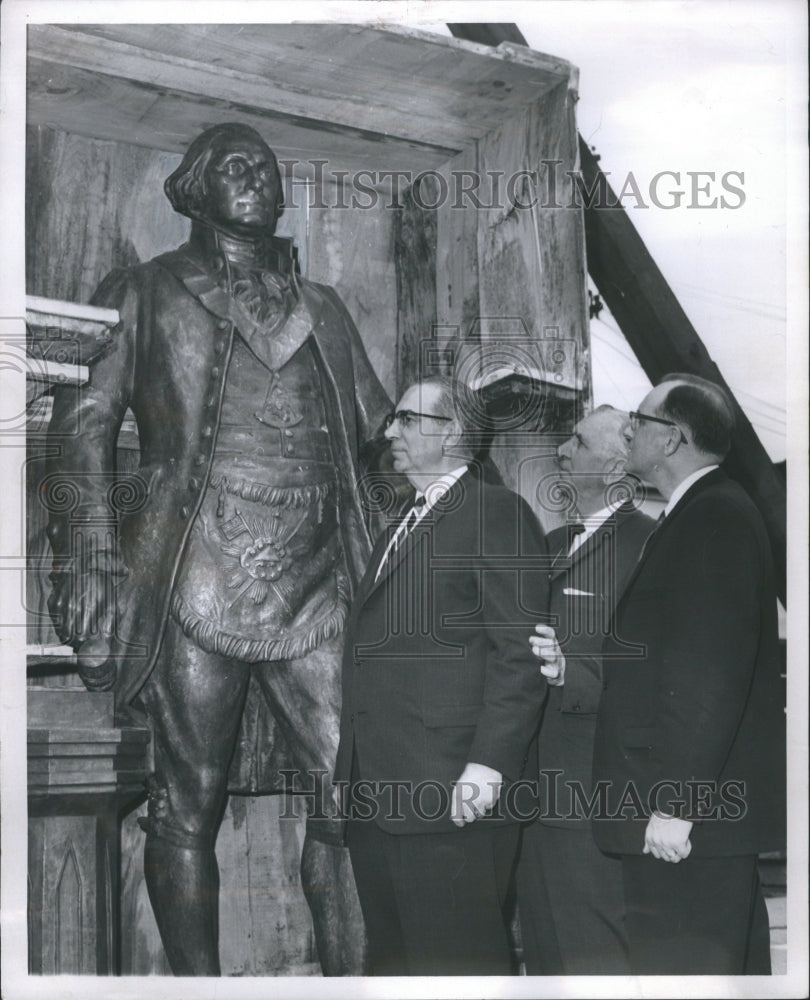 1966 Statue of George Washington - Historic Images