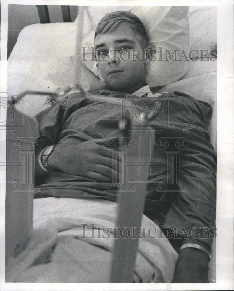 1967 Great Lakes Navy Hospital Wounded  - Historic Images