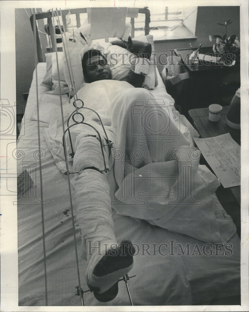 1967 Patient Great Lakes Naval Hospital - Historic Images