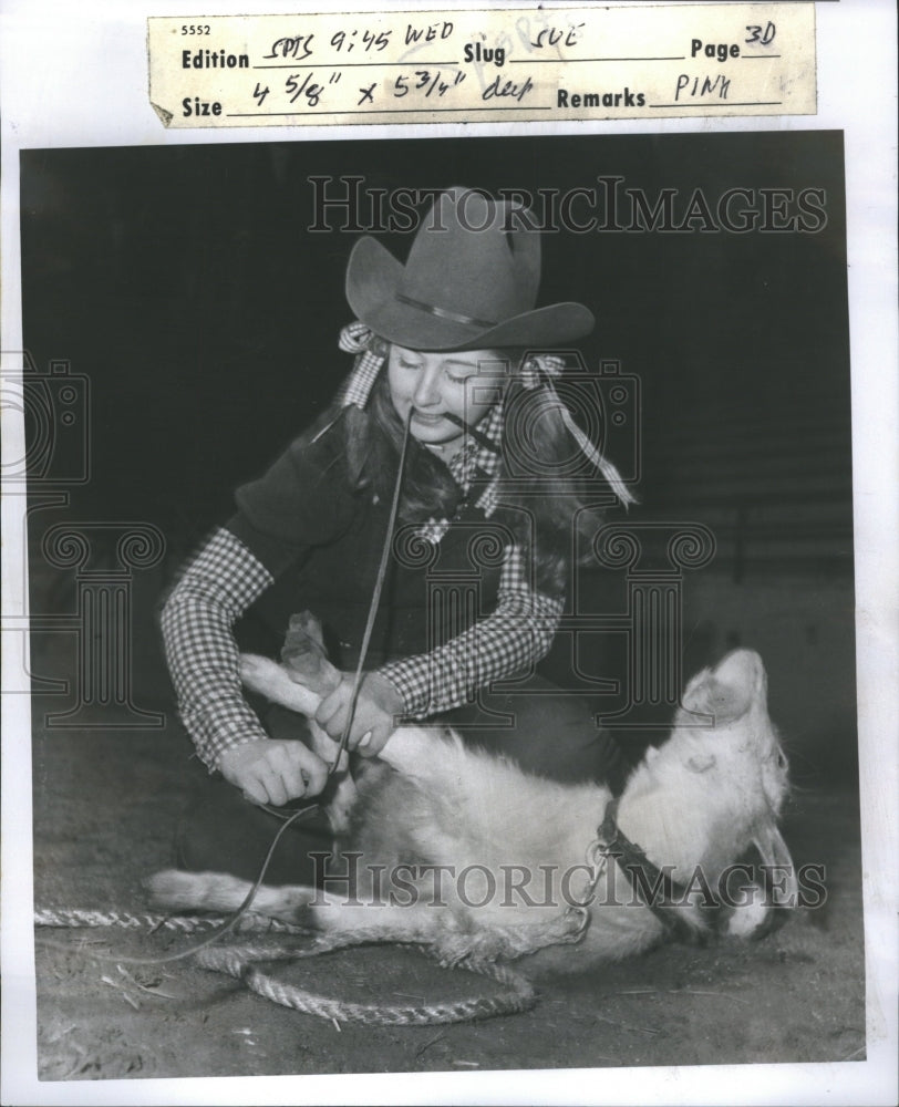 1977 Sue Wolf Rodeo Calf Roping - Historic Images