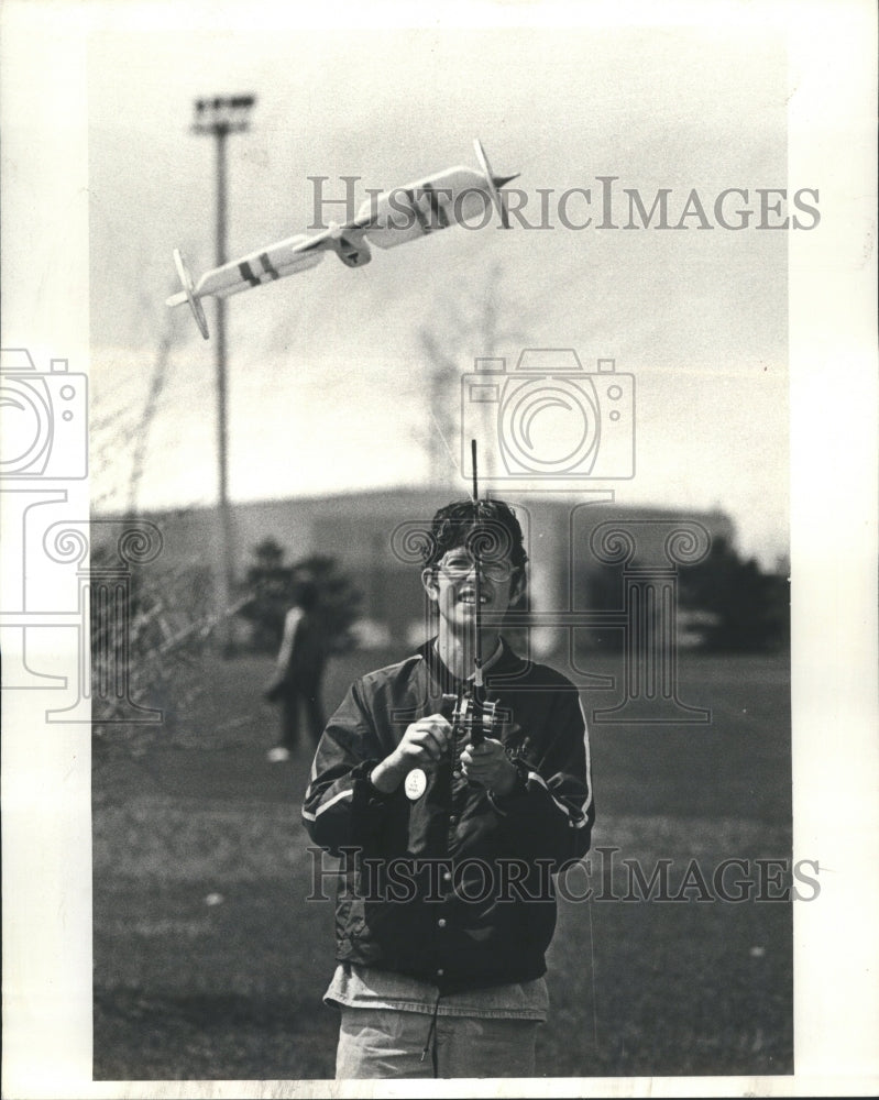 1979 Matthew Kurbat Annual Kite Derby - Historic Images