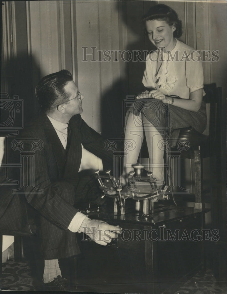 1938 Foot Exercising Machine - Historic Images