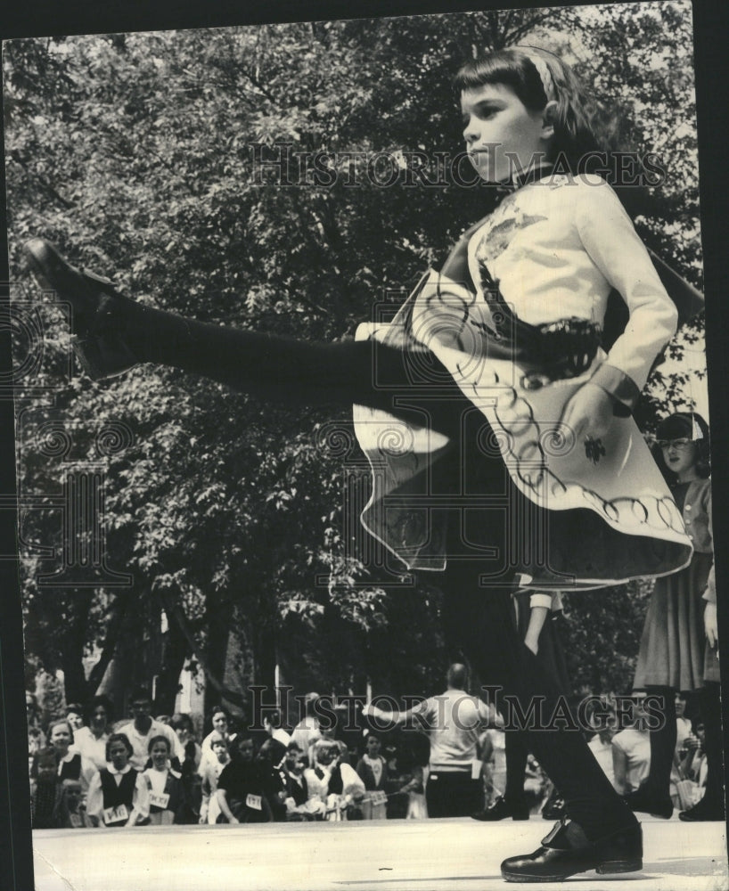1966 Maureen Harling Irish Jig Midwest Feis - Historic Images