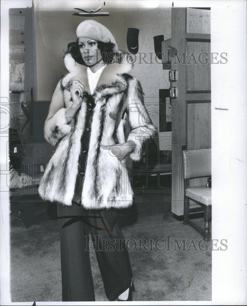 1974 Fur Fashions - Historic Images