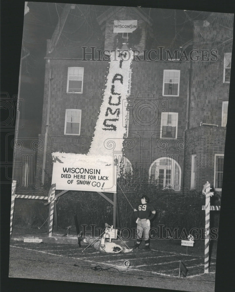 1953 NW Homecomingb Wisconson Died FereWeek - Historic Images