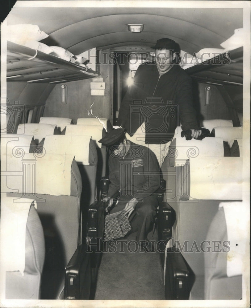 1958 Press Photo Bruce Vazzano Curtis Petzel Midway Air - Historic Images