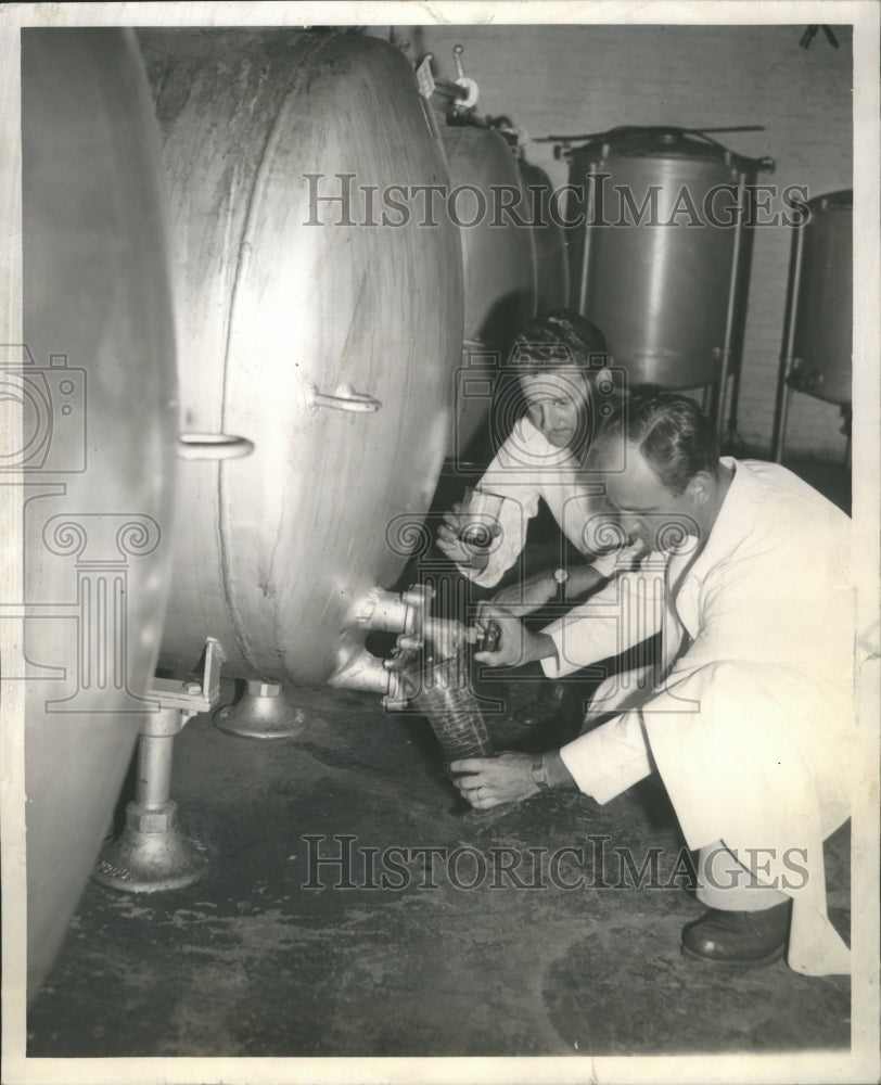 1953 Bill Martin Gerneral Manager Dana Perf - Historic Images