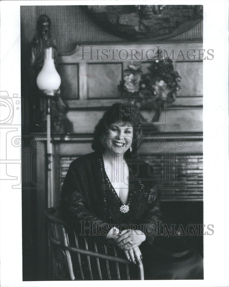 1989 Kate Patterson Singer Profile Picture - Historic Images