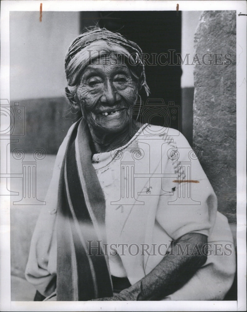 1947 Age Wrinkles Isolated Lake Guatamala - Historic Images
