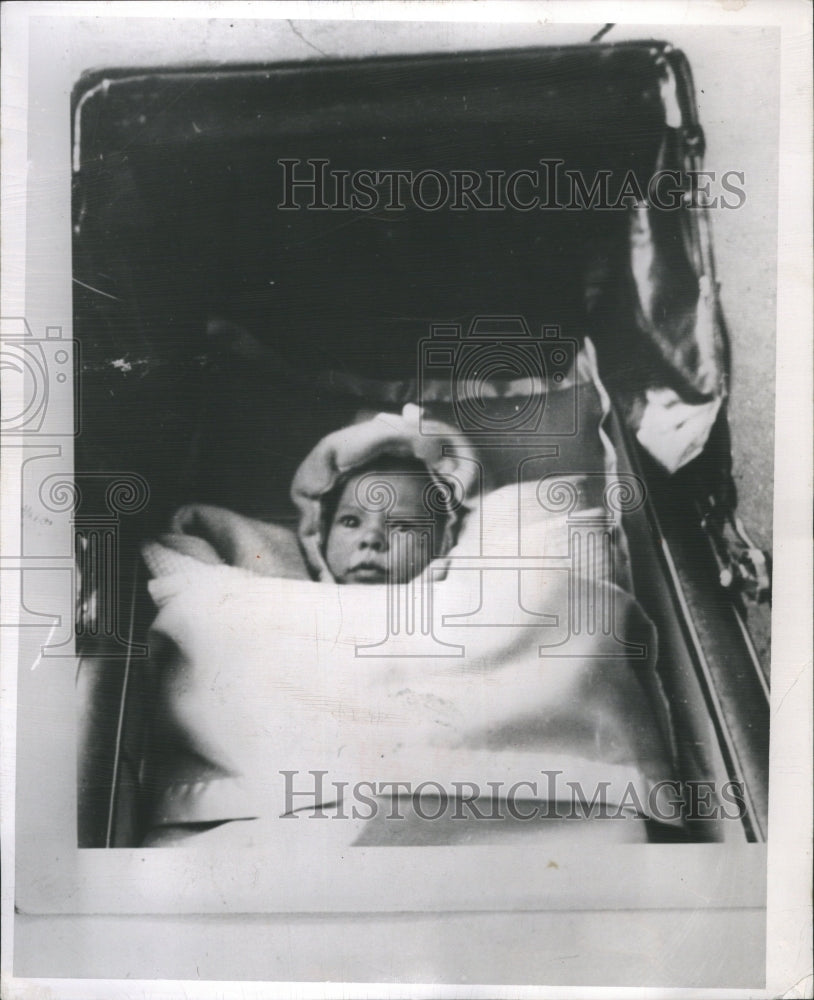 1945 Press Photo Elizabeth Wissman Daughter Mel - RRR69893 - Historic Images