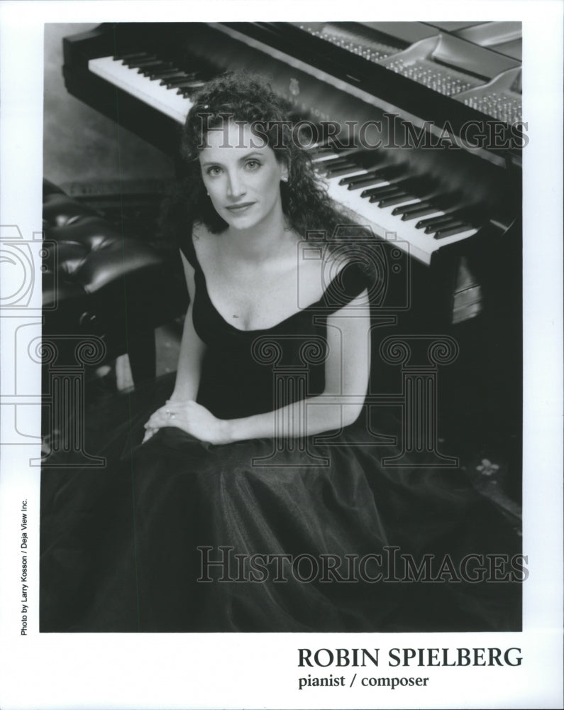 2000 Robin Spielberg Pianist - Historic Images