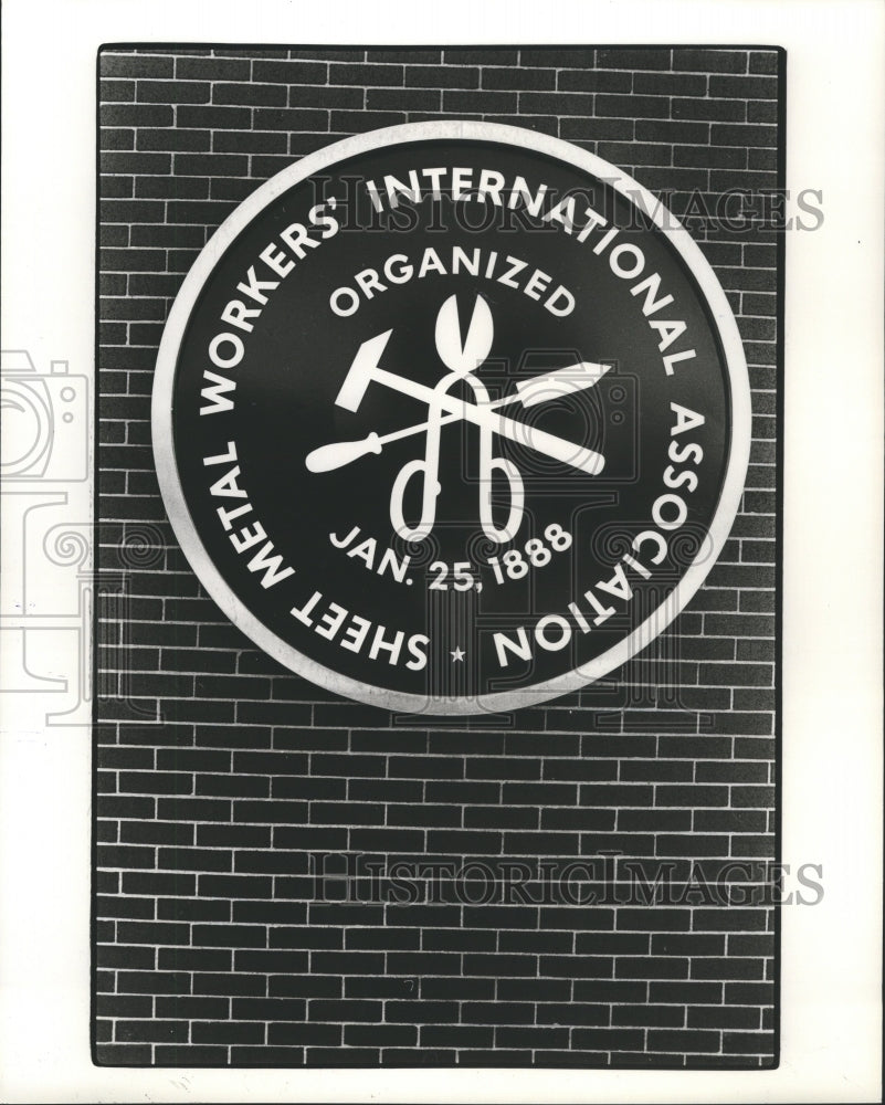 1981 sheet metal workers sign - Historic Images