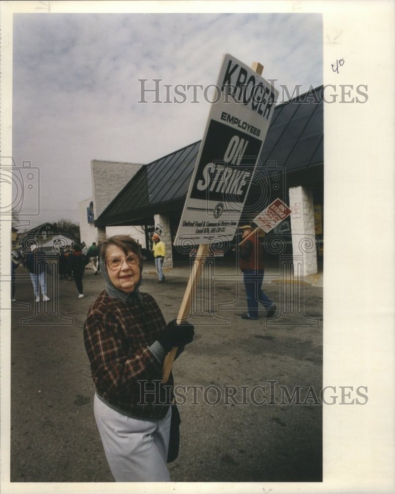 1992 Strikes - Historic Images