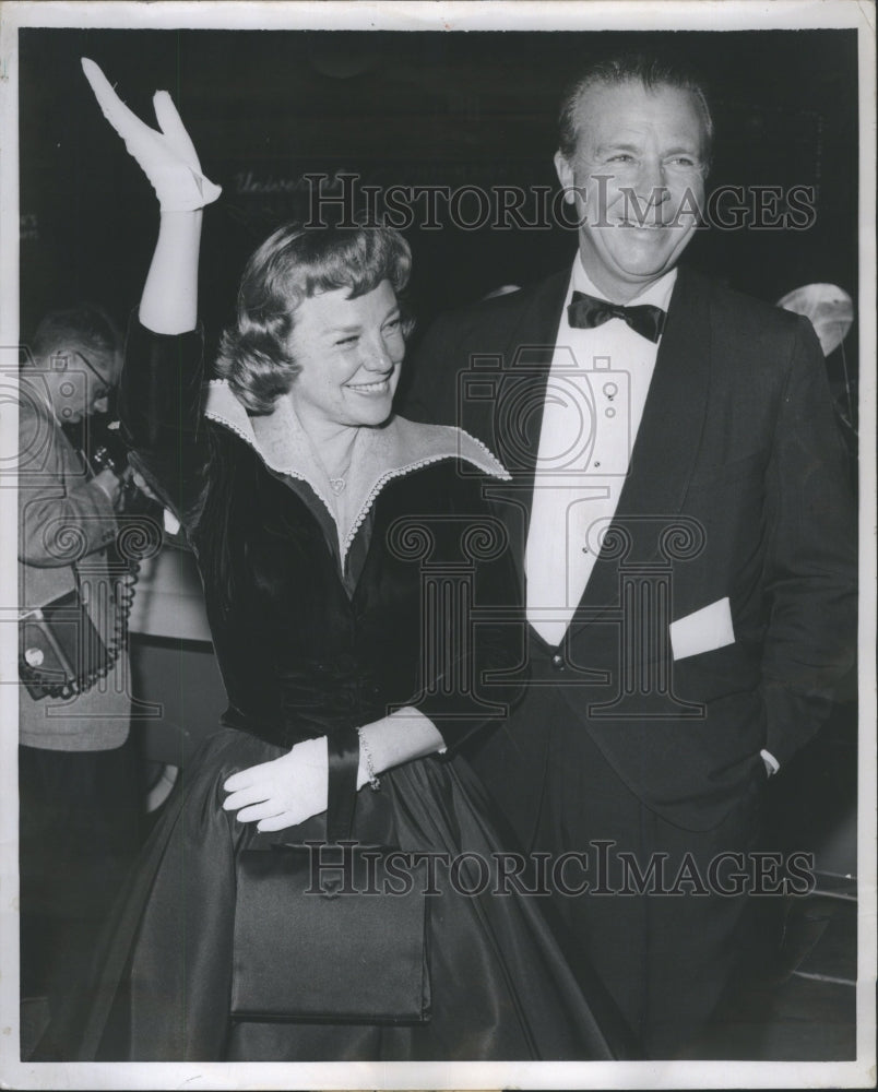 1965 Dich Powell Wife Actress - Historic Images