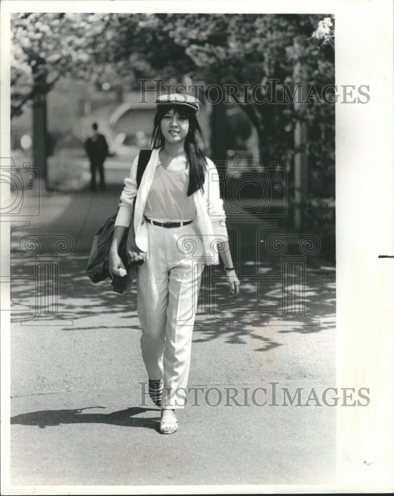 1985 Business sophomore Tuyet Pham - Historic Images