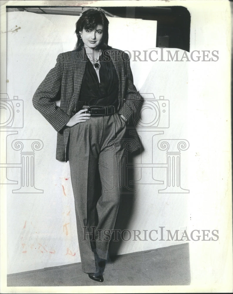 1985 Houndstooth check blazer with Tahari&#39;s - Historic Images