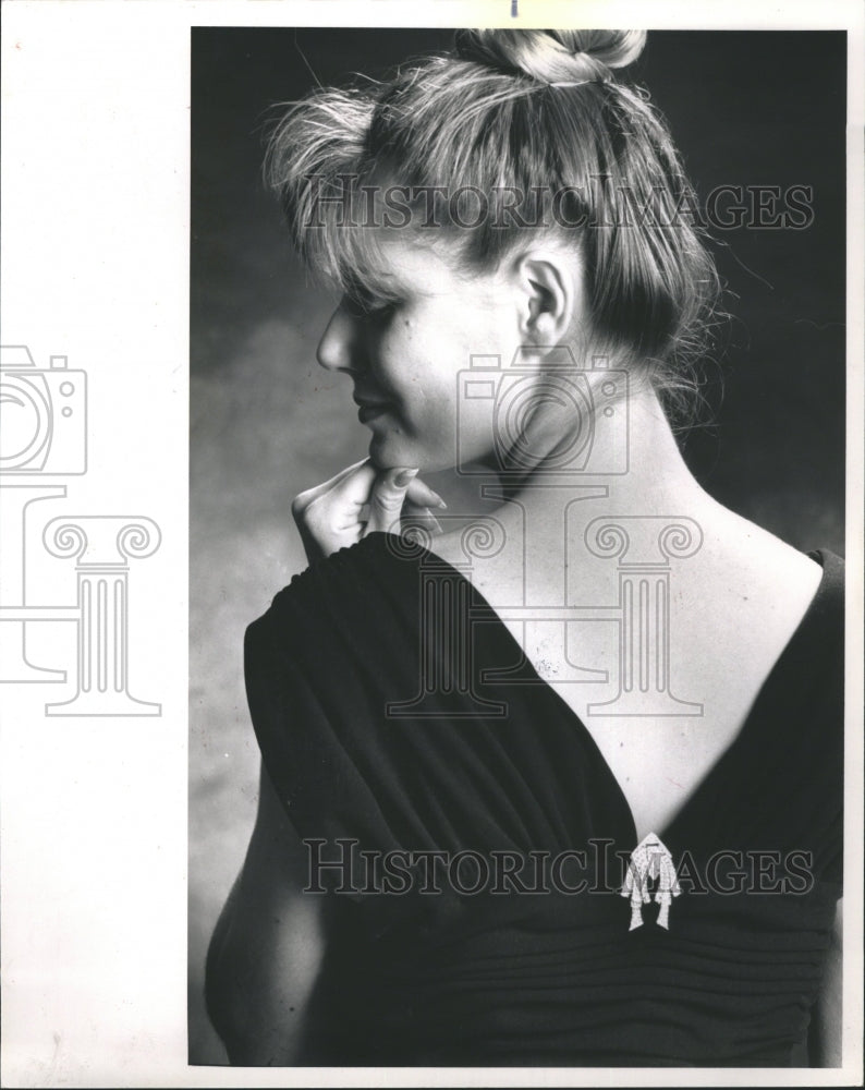 1988 Rhinestone Clip Womens Fashion Model - Historic Images