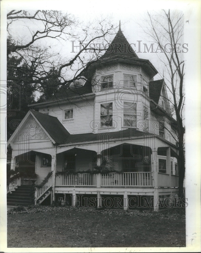 1988 Queen Anne Home Chicago Old Edgebrook - Historic Images