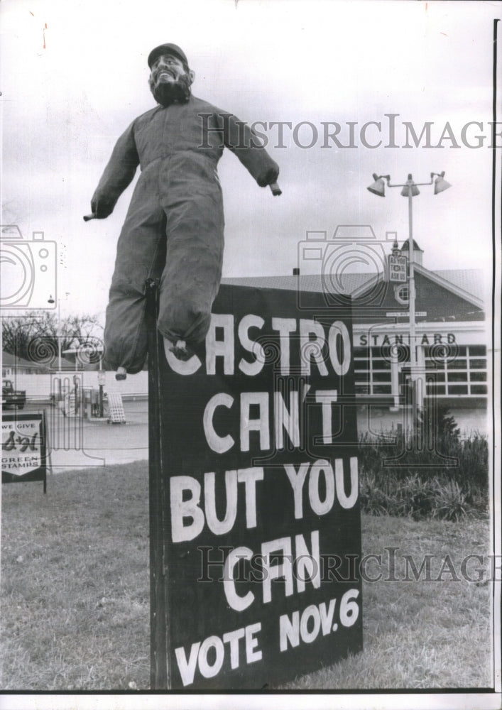 1962 Press Photo Voting Sign Castro Effigy Birmingham - Historic Images