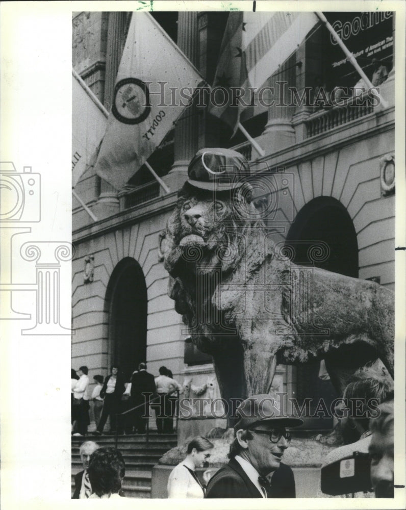 1984 Press Art Instituite Front Entrance Lion Cub - Historic Images