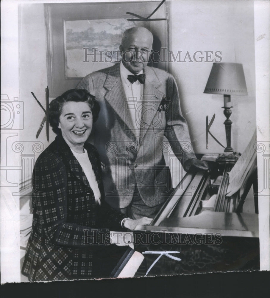 1950 Walter Gifford Wife Playing Piano - Historic Images