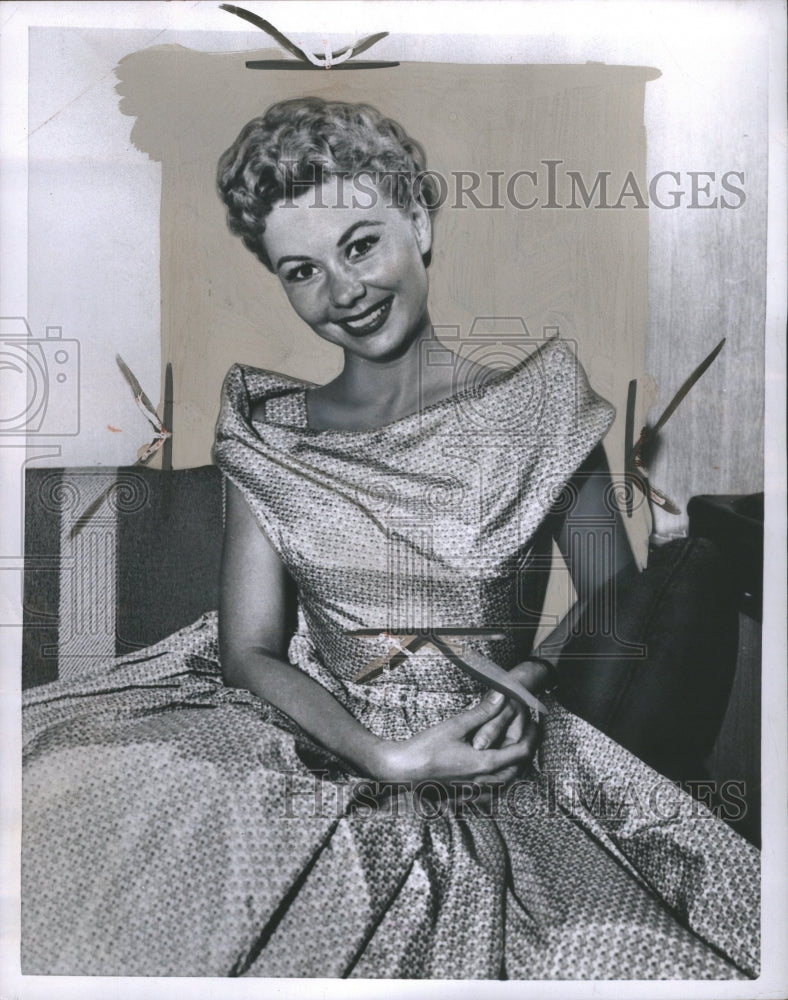 1957 Mitzi Gaynor Actress - Historic Images