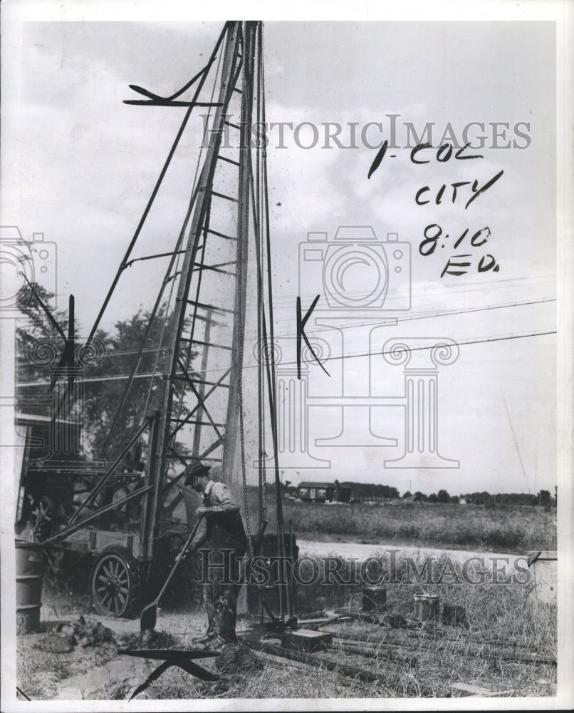 1938 Natural Gas Drill Michigan Earl Barlow - Historic Images