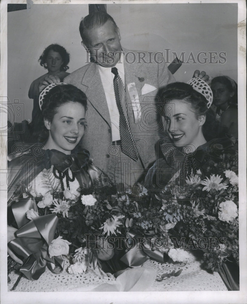 1947 Willis Twins Win Queen Voisine Ecorse - Historic Images