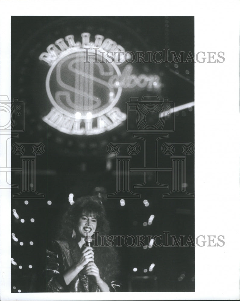 1989 Jessica Hahn singing - Historic Images