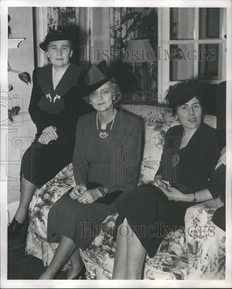 1941 Detroit Society Lady Halifax Little Club Lunch - Historic Images
