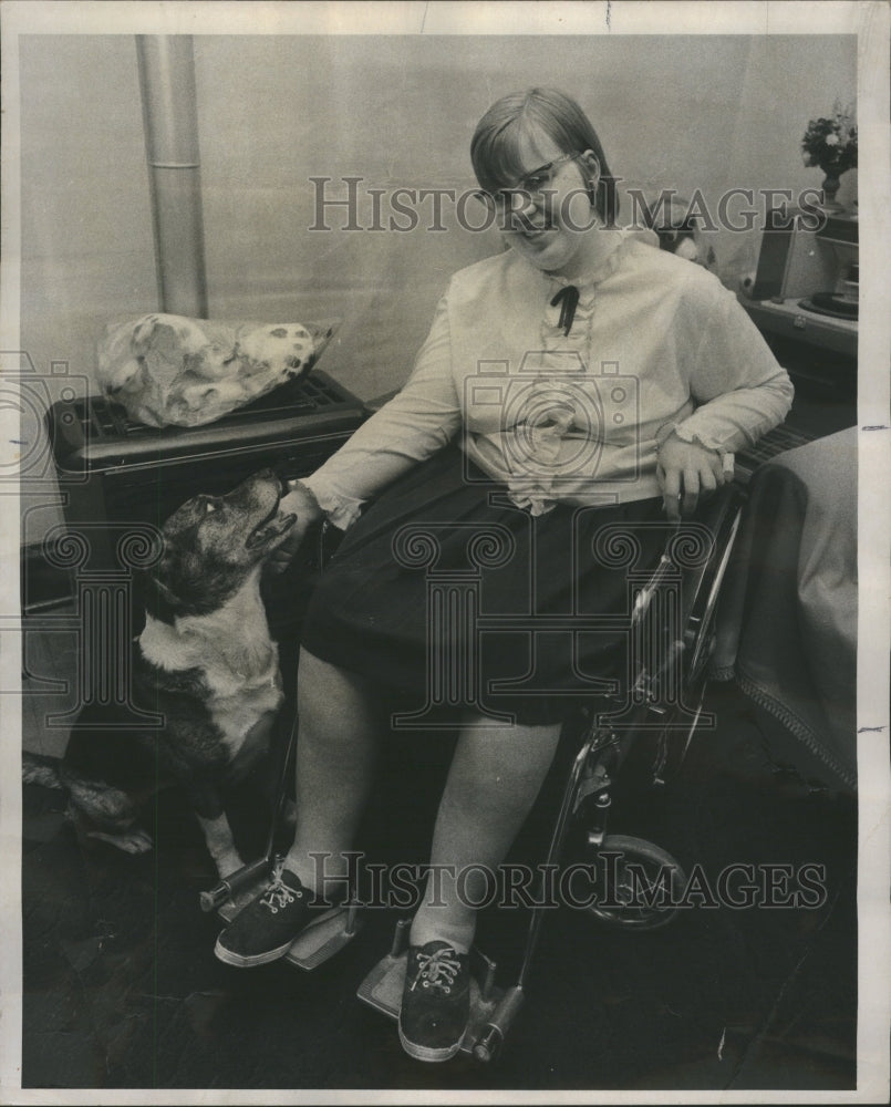 1976 Technician Rosemary Sulkowski - Historic Images